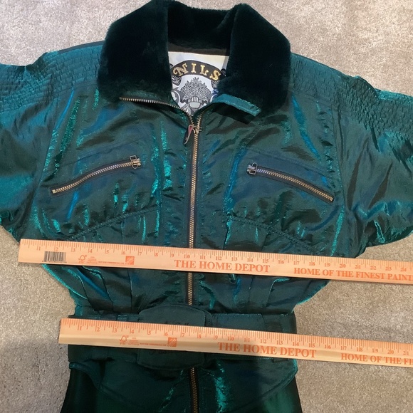 Vintage 80’s/90’s Nils Skiwear Snowsuit in Iridescent Emerald Green Size 8 - Picture 9 of 14
